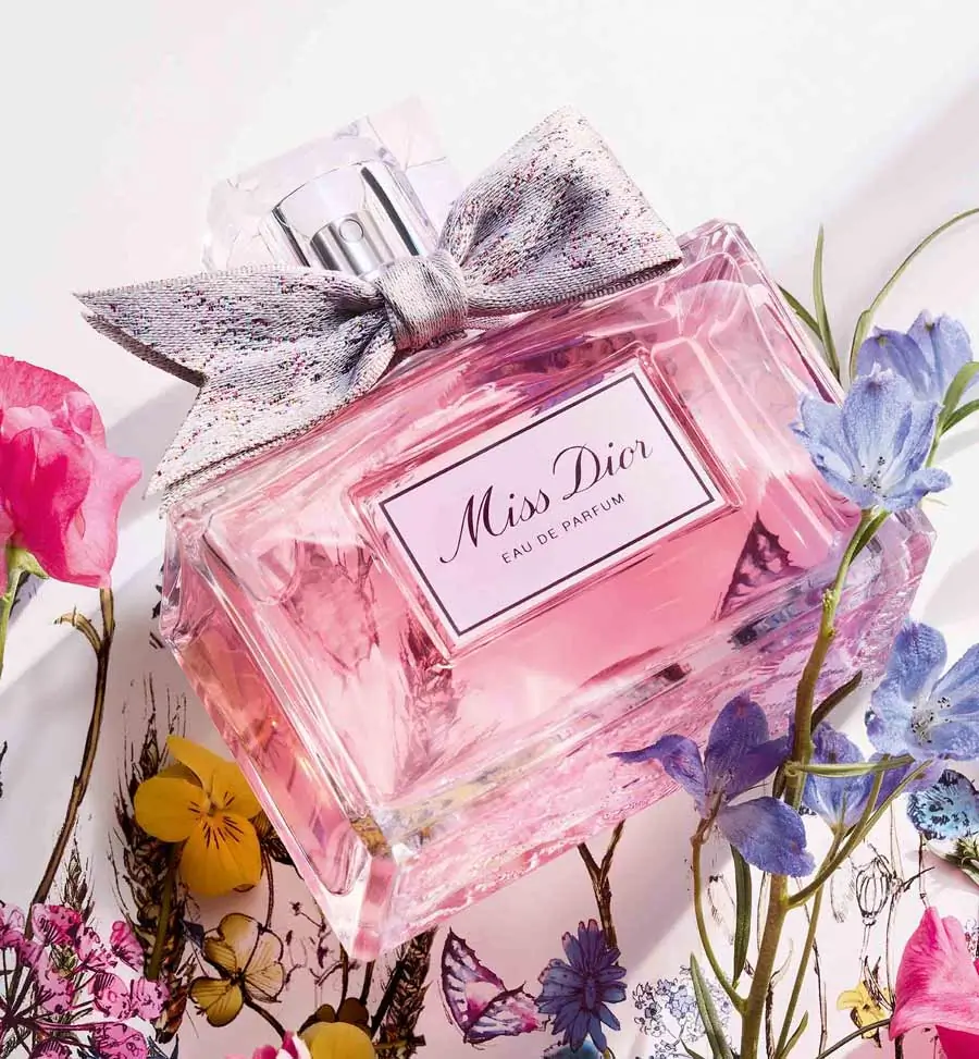 profumo donna miss dior esempio iconico