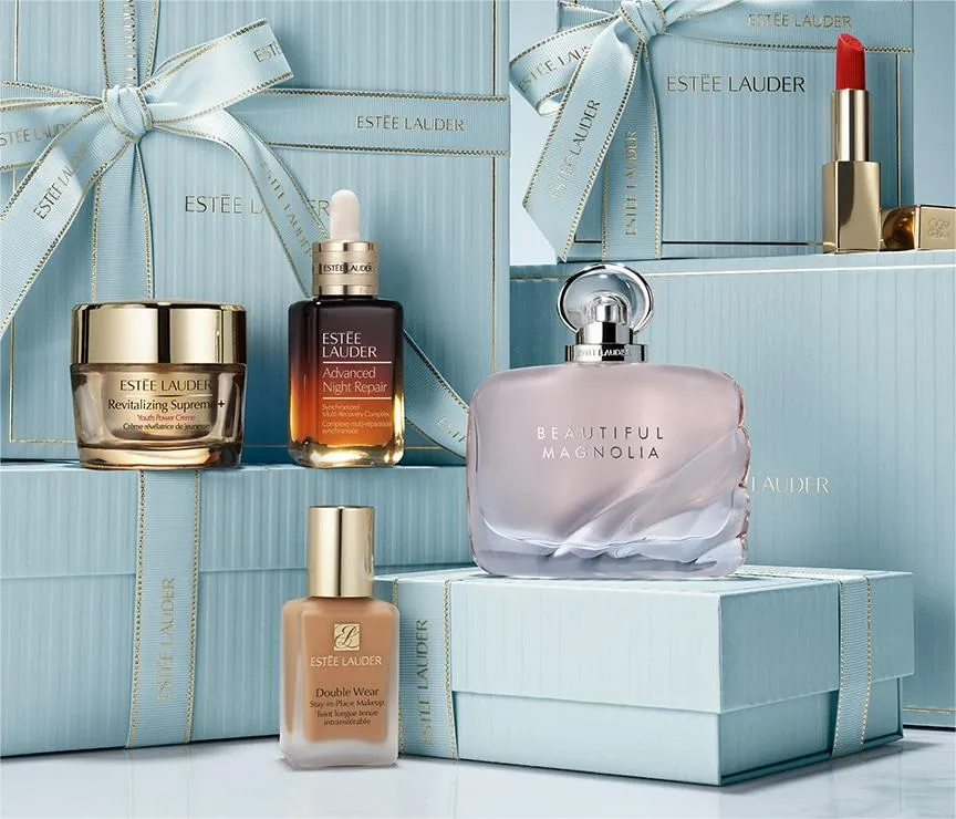Confezioni beauty con profumo, skincare e make-up come idee regalo per lei