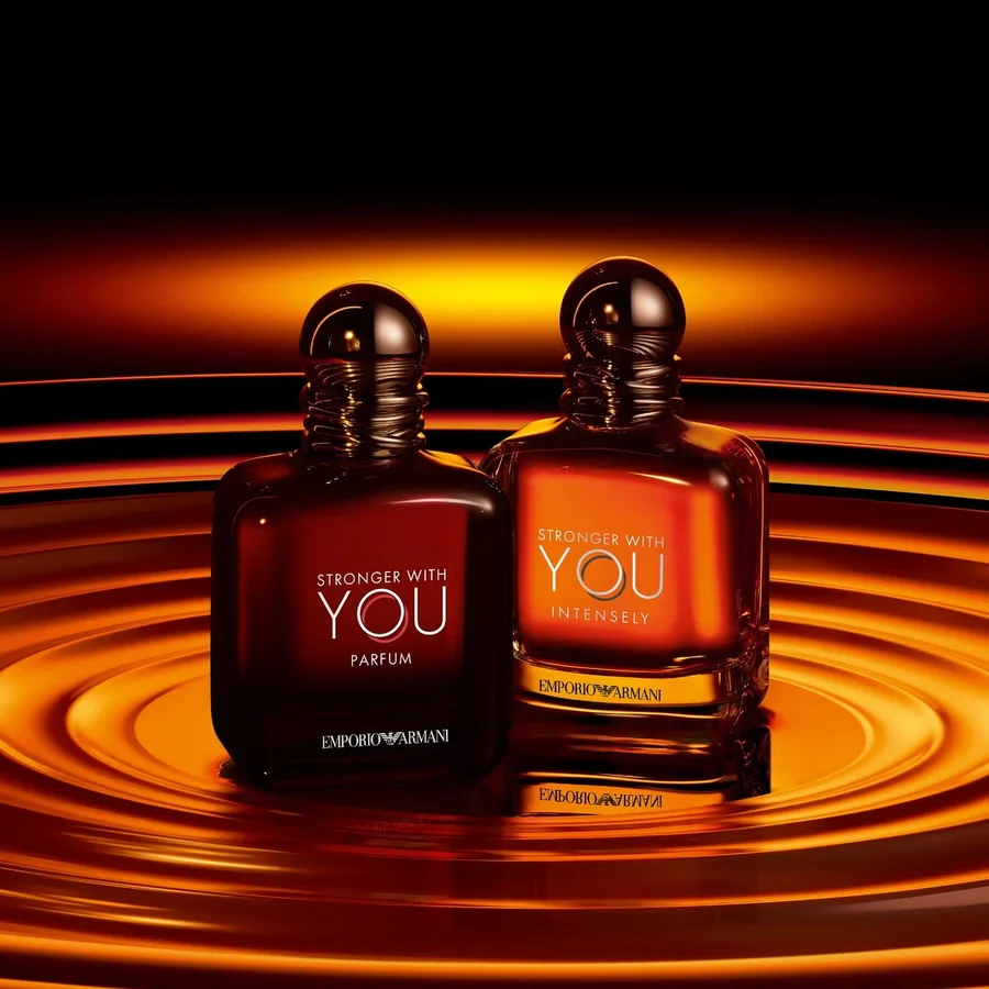Confronto tra Armani Stronger With You Parfum e Stronger With You Intensely