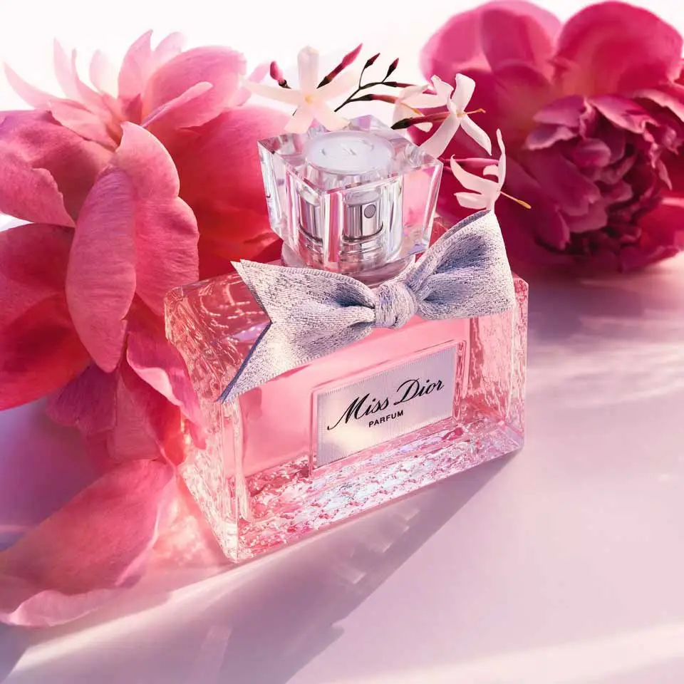 Profumo Dior Donna: guida 2025, novità, consigli, recensioni, prezzo e quale scegliere